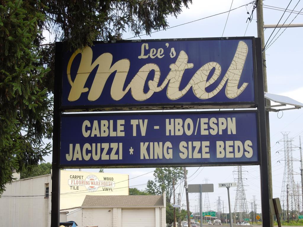 Lees Motel Едисън Екстериор снимка